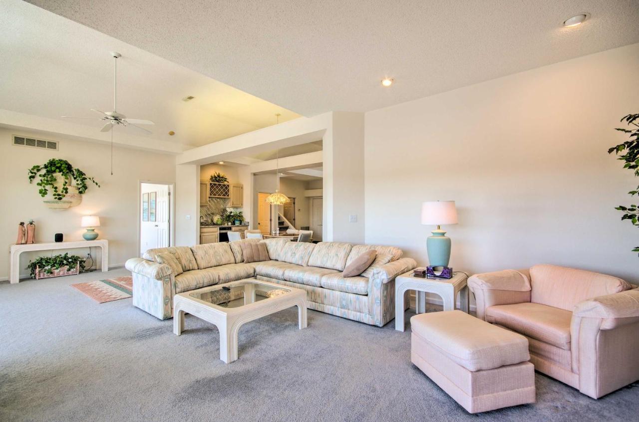 Bright Waterfront Condo With Resort Amenities! 奥沙克湖 外观 照片